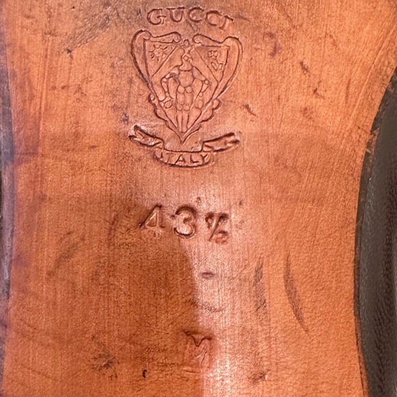 Men’s Vintage Gucci loafers - Picture 8 of 10